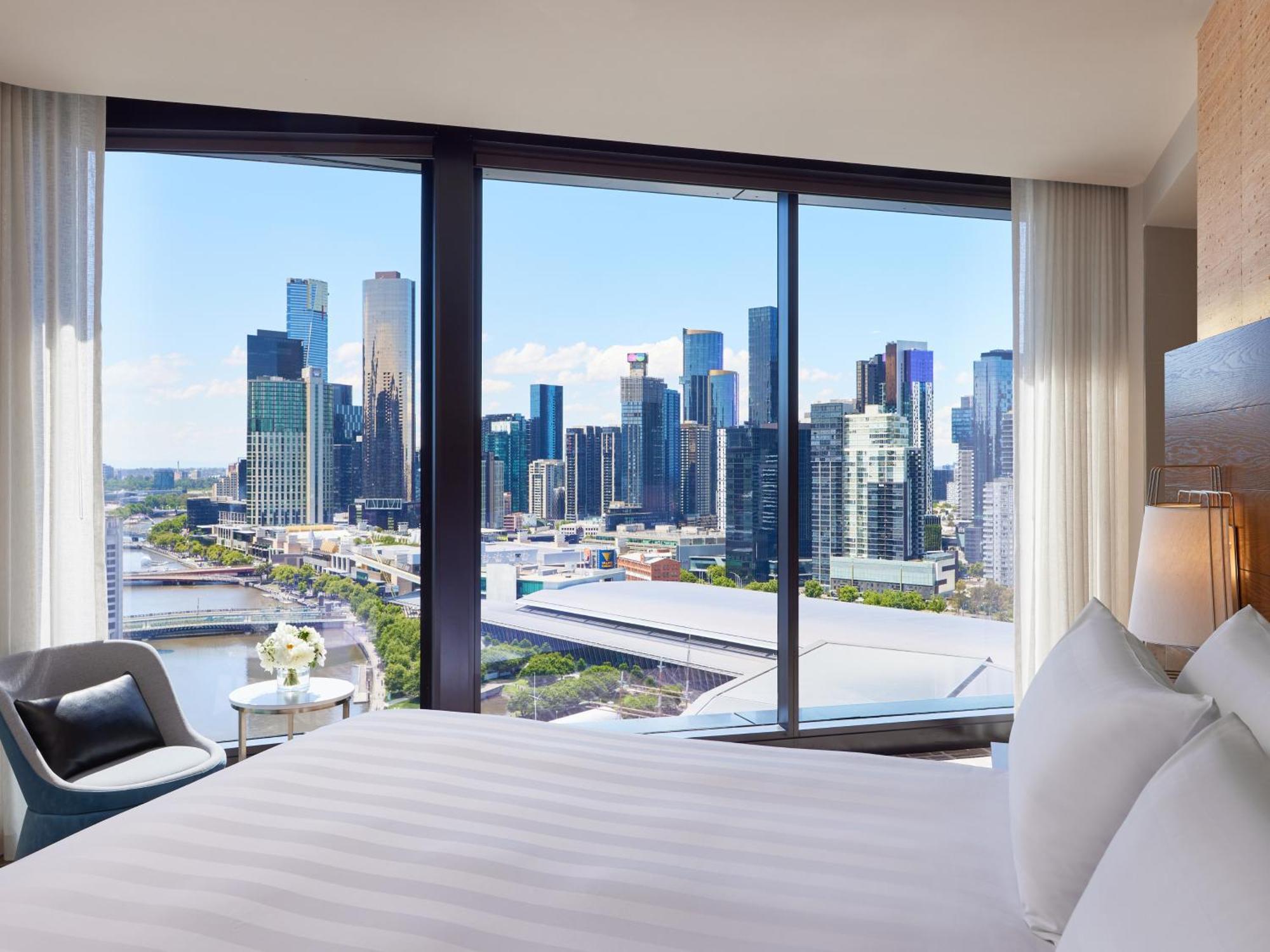 墨尔本泛太平洋酒店 外观 照片 A view of the Brisbane River from a guest room